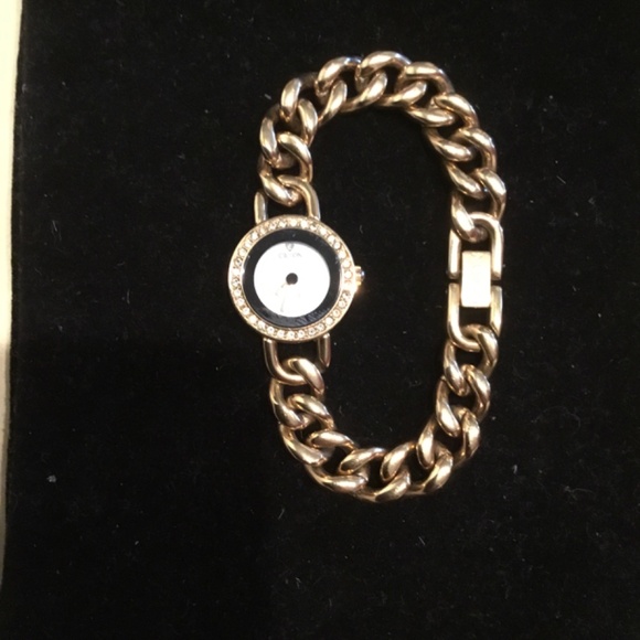 ✨ Croton Stainless Steel Gold Tone Swiss Quartz Watch ✨ - Picture 7 of 8